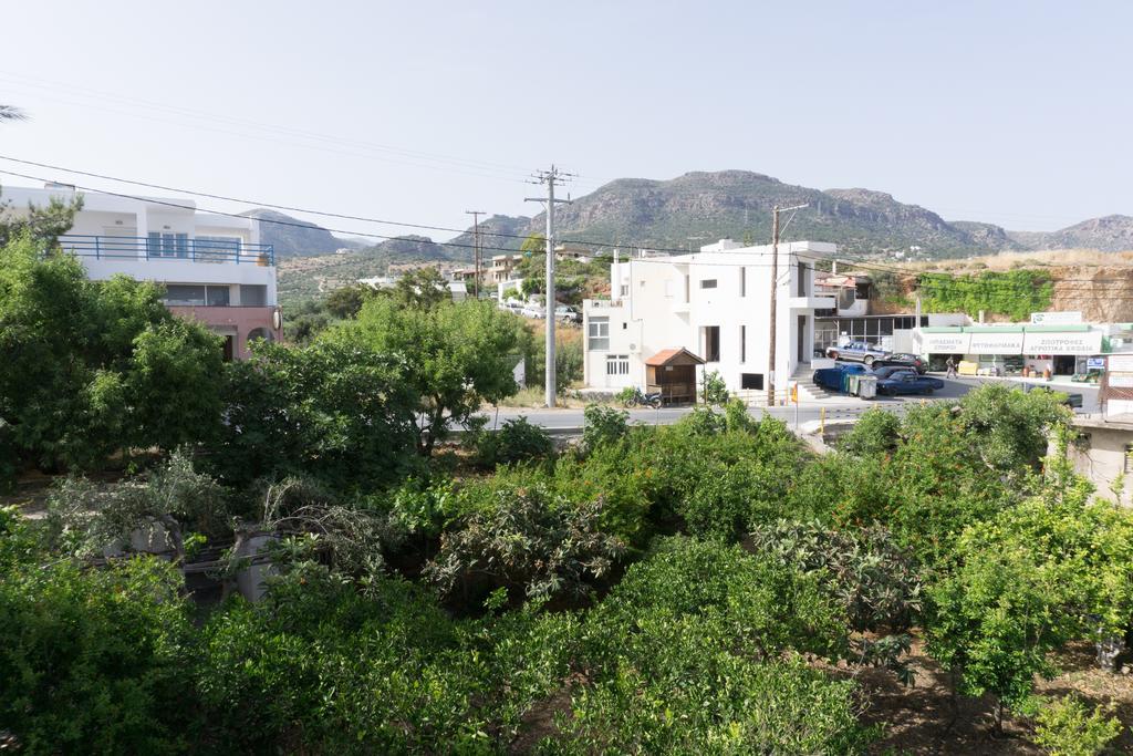 Porfyra'S Island Appartement Makrýgialos Buitenkant foto
