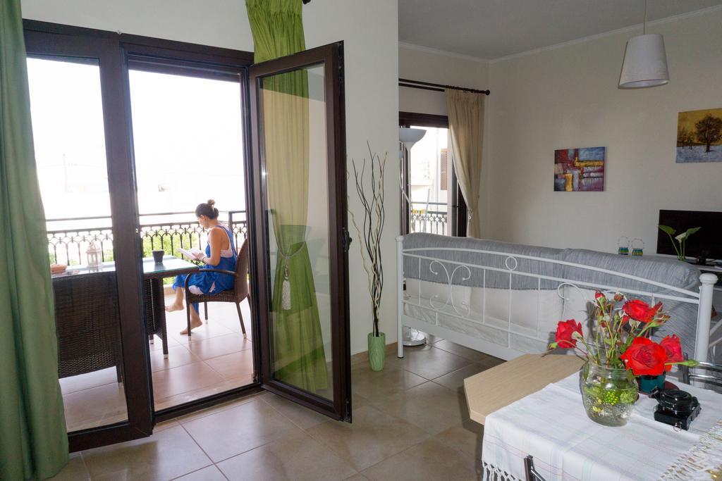 Porfyra'S Island Appartement Makrýgialos Buitenkant foto