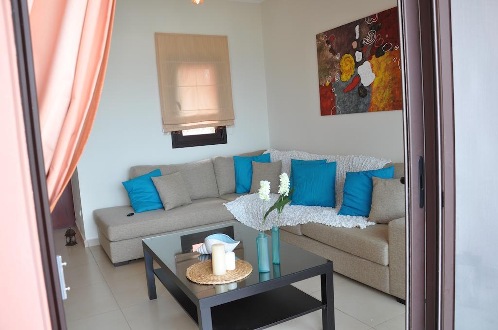 Porfyra'S Island Appartement Makrýgialos Buitenkant foto